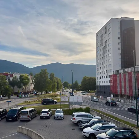 Aura, Apartamento *